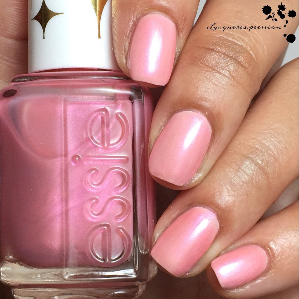 Essie Bikini With a Martini – DK BEAUTY