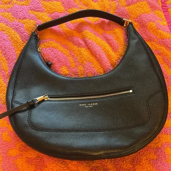 Marc Jacobs | Bags | Marc Jacobs Halfmoon Bag | Poshmark