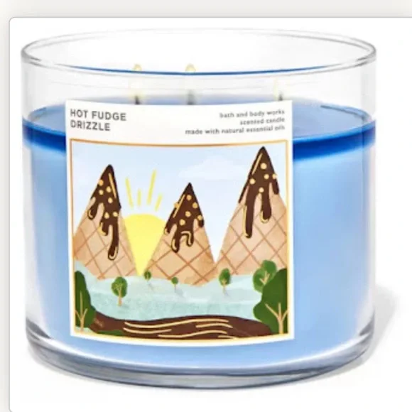 Bath & Body Works | Accents | Bbw Hot Fudge Drizzle 3wick Candle