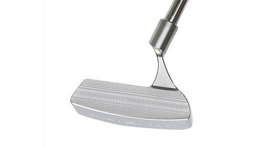 東邦ゴルフがストロークの安定性とボールコントロールを追求した極小