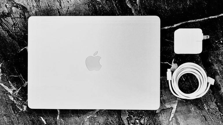 iPhoneはまだ先？2025年のApple、まずは「MacBook Air」の新モデルを