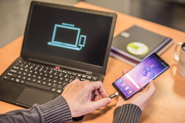 デスクトップモード対応スマホがPC感覚で使えるようになるテラのスマホ