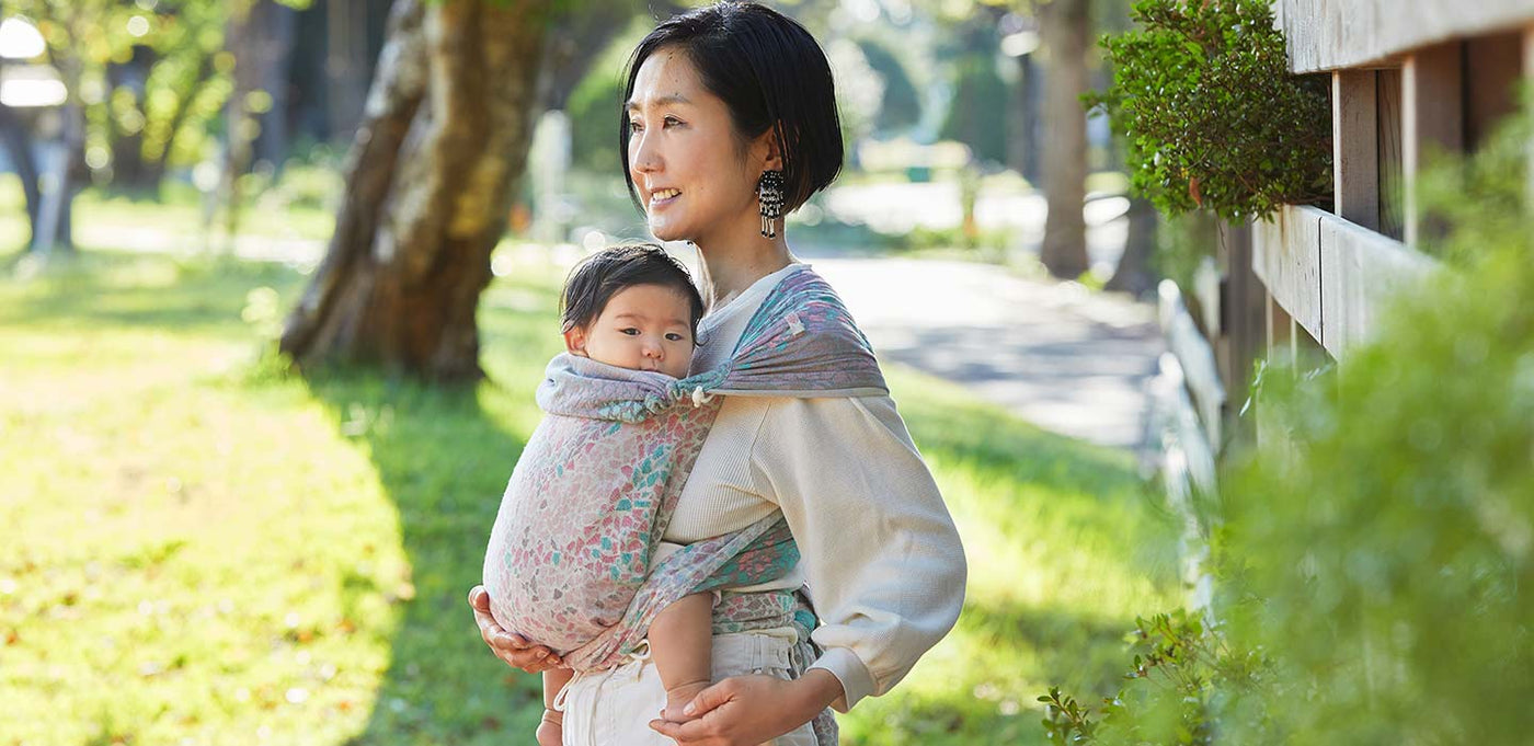抱っこもおんぶも快適な抱っこ紐で新生児から両手自由で長時間も楽々