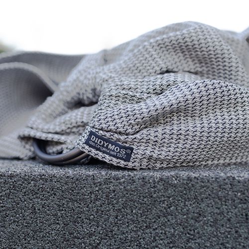 男女兼用としてもおすすめのスリング、夏の｜ディディモス ピケ