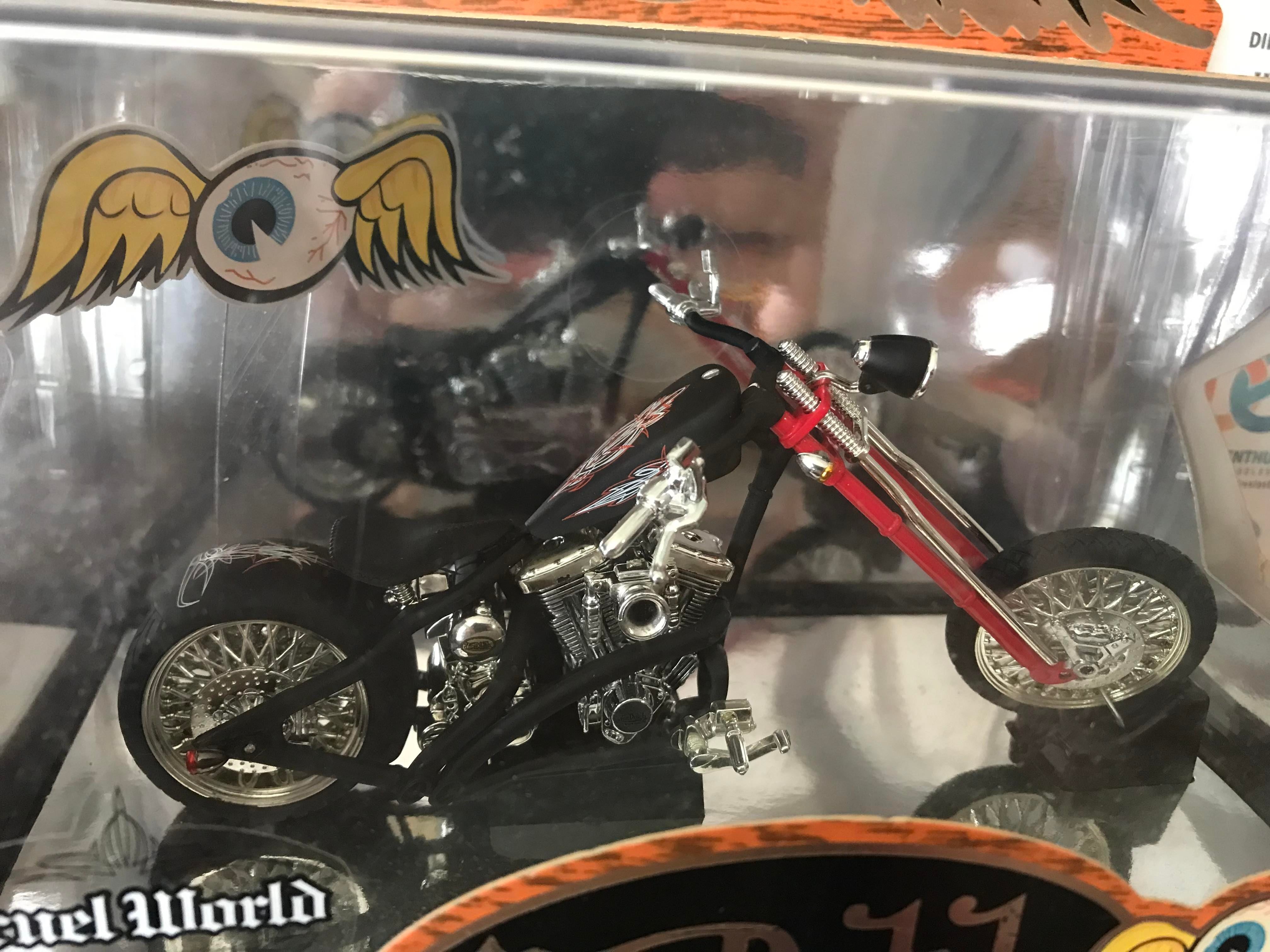 Jada Toys Von Dutch Kustom Cycles Cruel World Black 1:18 – DIECAST