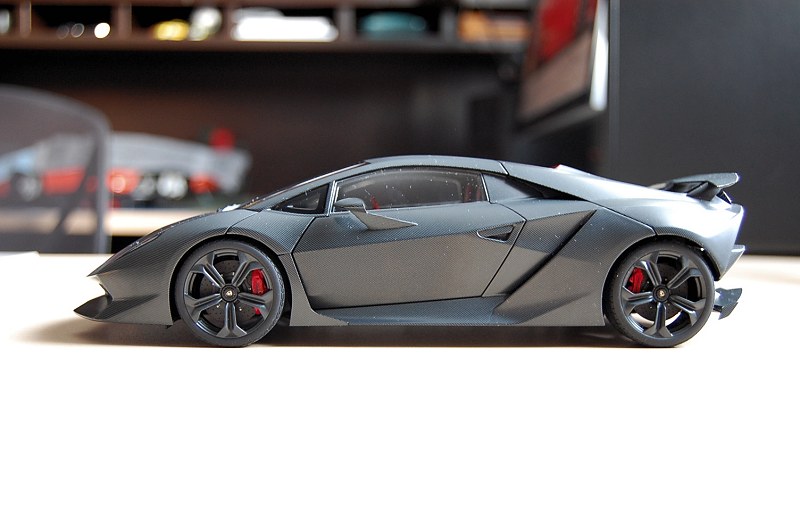 REVIEW: AUTOart Lamborghini Sesto Elemento • DiecastSociety.com