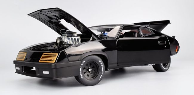 REVIEW: AUTOart Ford Falcon Tuned Version 