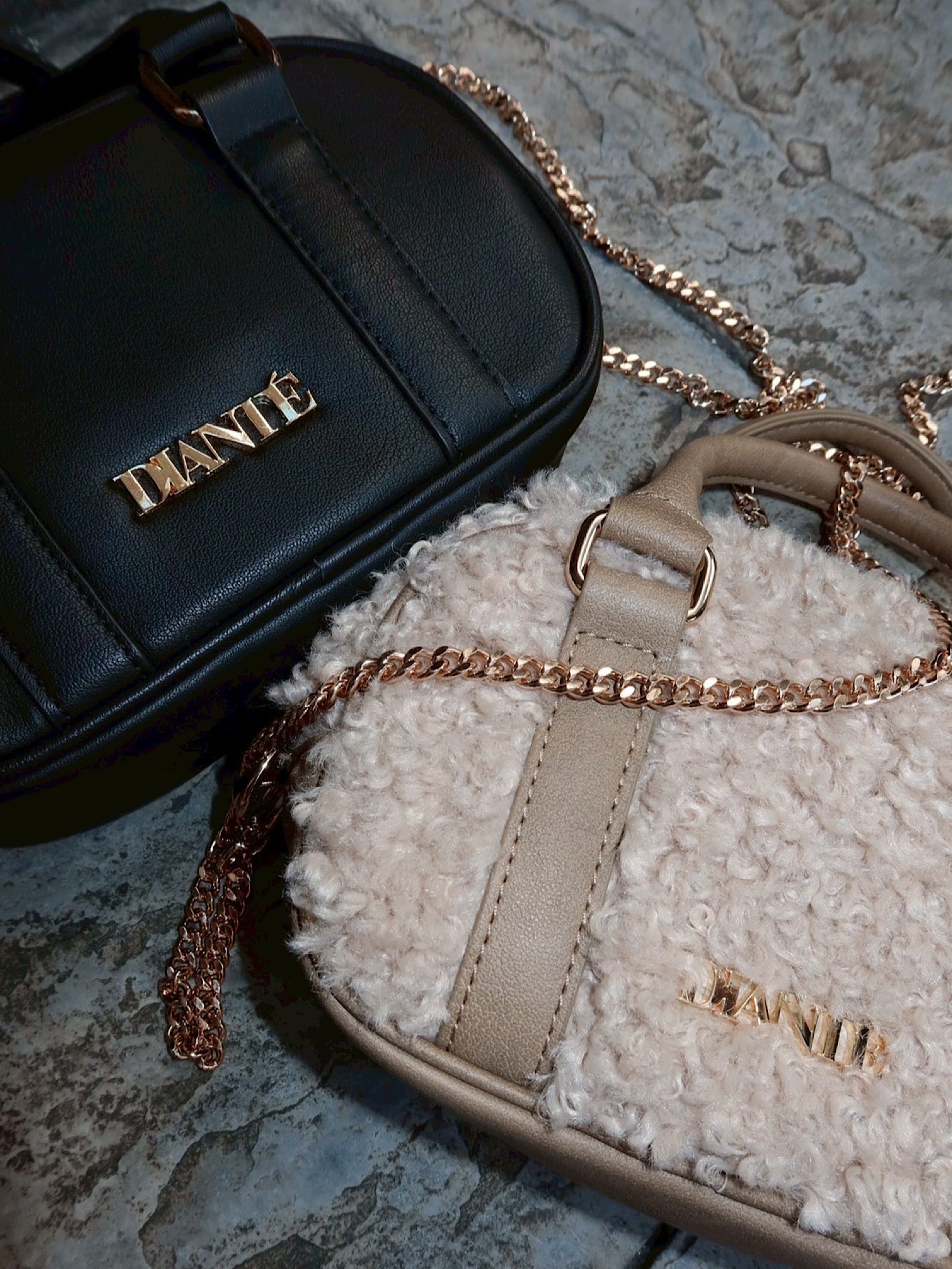 Gold chain logo mini bag | DIANTÉ (ディアンテ)公式通販サイト