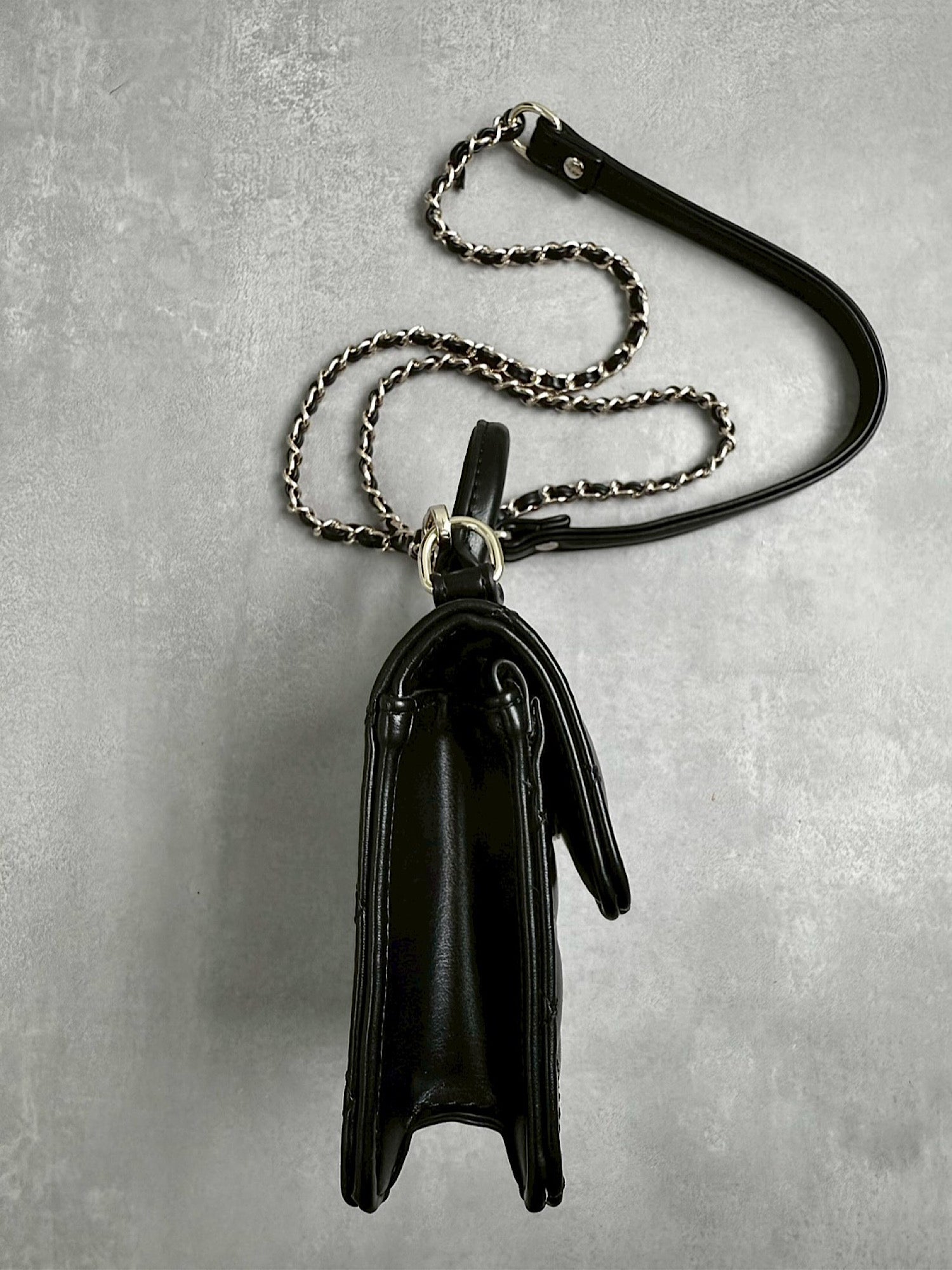 Quilted leather logo mini bag | DIANTÉ (ディアンテ)公式通販サイト