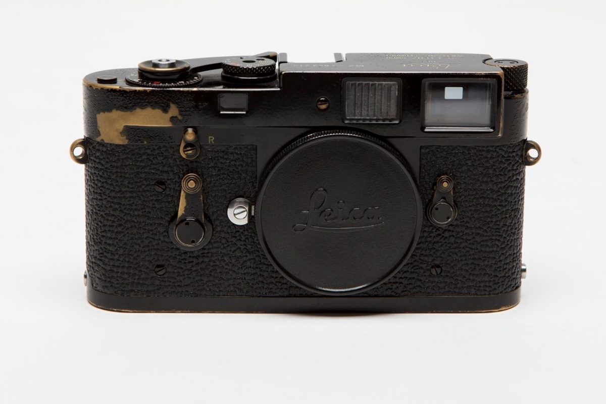 剥げたブラックペイントから真鍮を覗かせる「ライカ」は、なぜカッコ