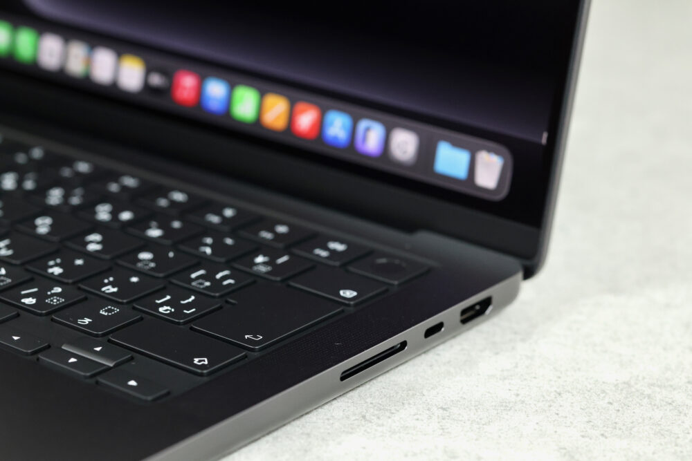 スタンダードMacBook ProはM5搭載で、さらに性能向上。万能マシンに