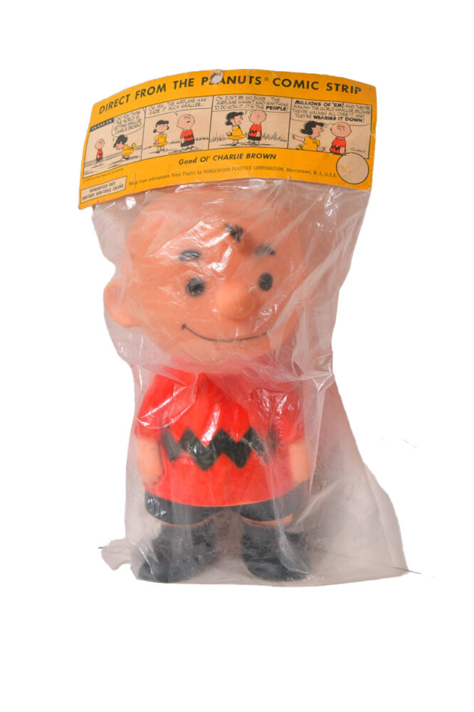 みんな大好き、スヌーピー！ PEANUTSのヴィンテージソフビフィギュアの