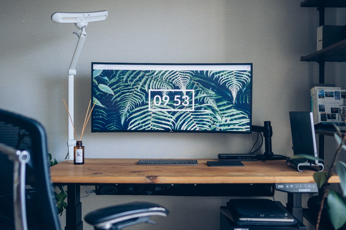 LG 34WL75C-B レビュー！作業効率がぐっと上がるおすすめ曲面ウルトラ