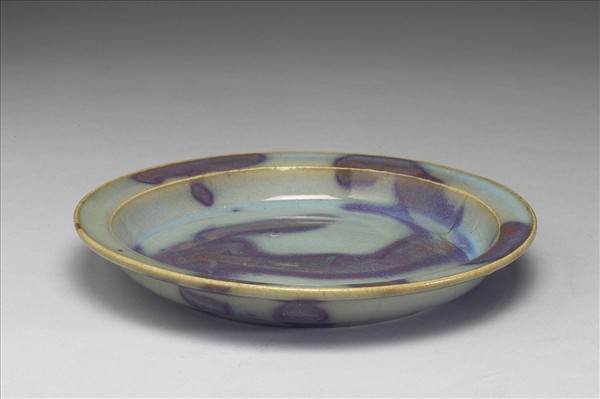 鈞窯天青釉紫斑圓盤- 故宮