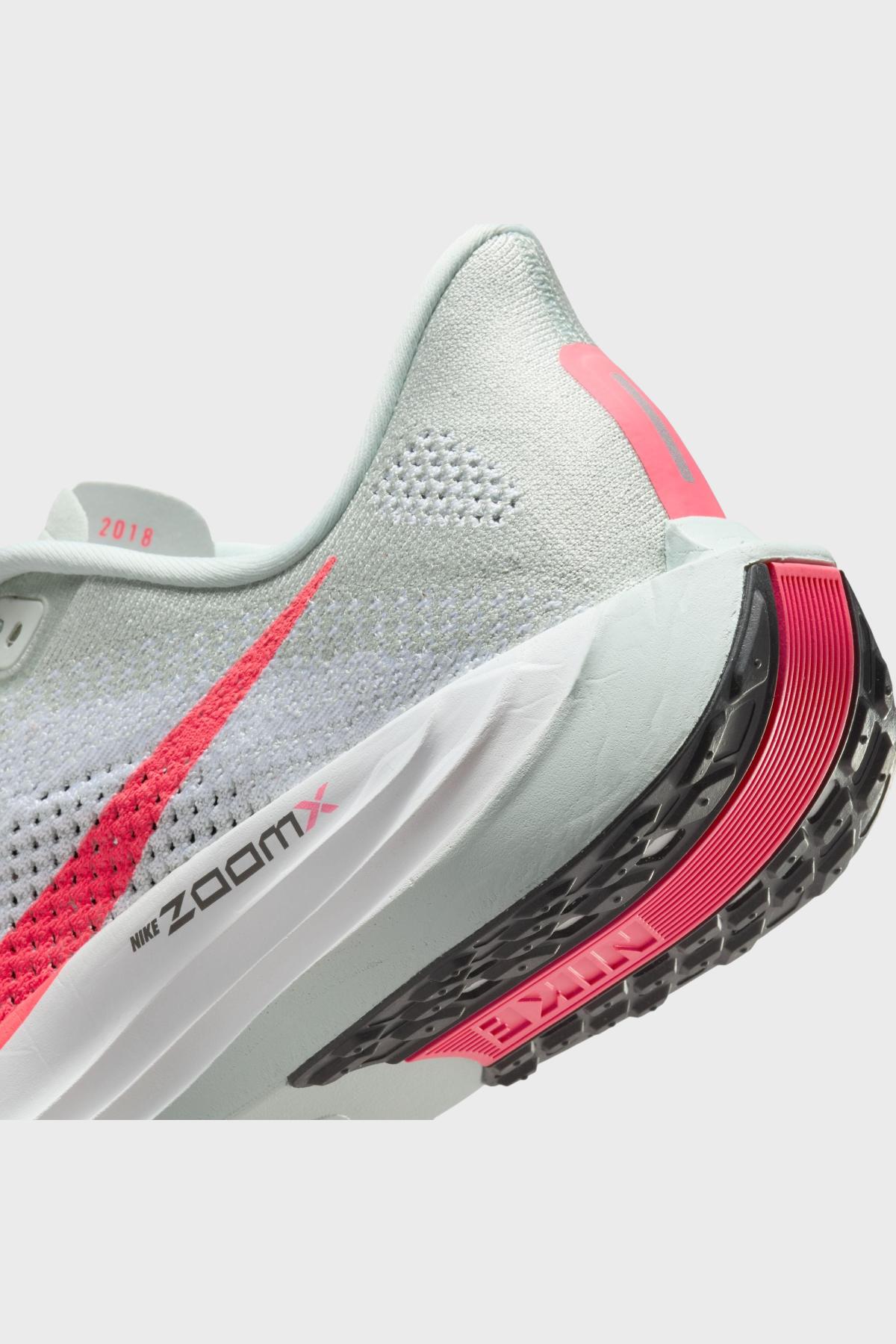 ナイキ - ペガサス プラス - DISTANCE