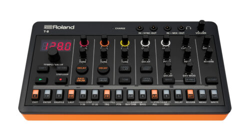 ROLANDからシンセサイザー「J-6 CHORD SYNTHESIZER」が発売！