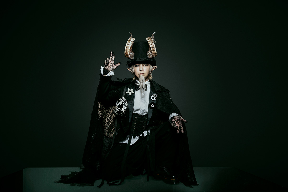 HYDE『黑ミサ 2021 Halloween』追加ゲスト最終決定！ASH DA HERO、ペレ