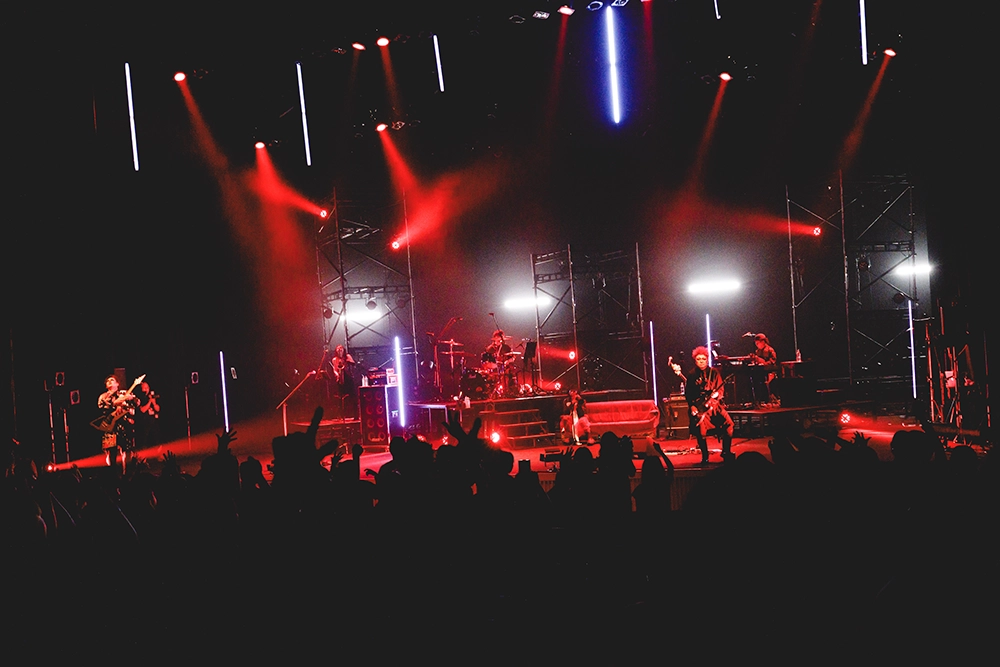 cali≠gari TOUR17 ＠LINE CUBE SHIBUYA(渋谷公会堂)｜ライブ現場通信