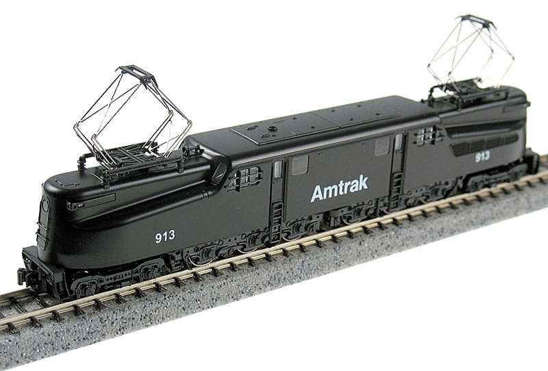 Kato 137-2021 Class GG1 #913 in Amtrak livery - Hattons