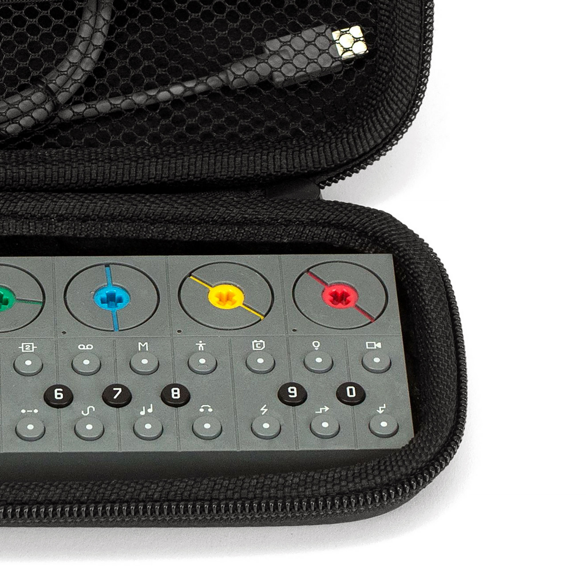 Teenage Engineering OP-Z用ケース - Dirigent | ディリゲント