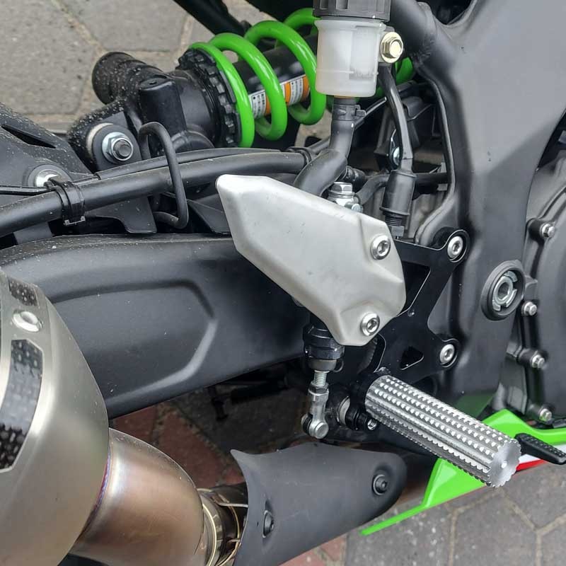 Front Sets Driver's Footrest Footpegs Kawasaki ZX4-RR Ninja ZX400