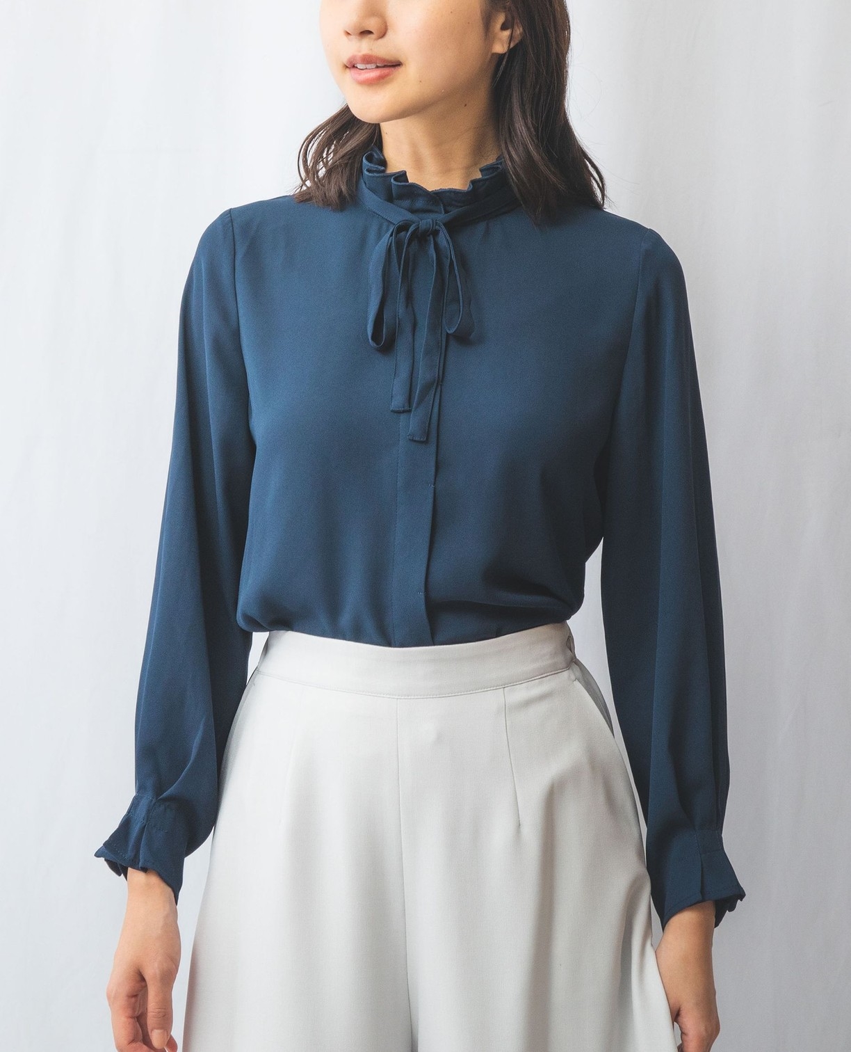NARACAMICIE】ジョーゼットスタンドフリルリボン長袖ブラウス(1(M)9号