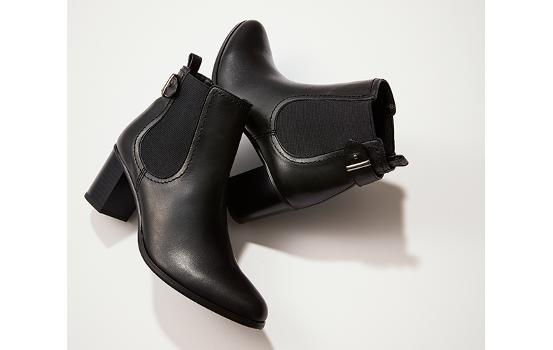 日本女性の足を知り尽くした「銀座かねまつ」の黒ブーツ。人気2位は撥