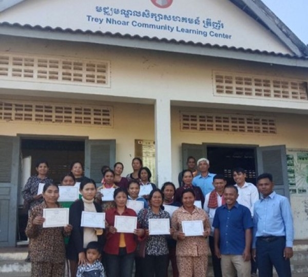 直筆サイン入り☆倉木麻衣カンボジア寺子屋プロジェクト絵本STAND BY YOU