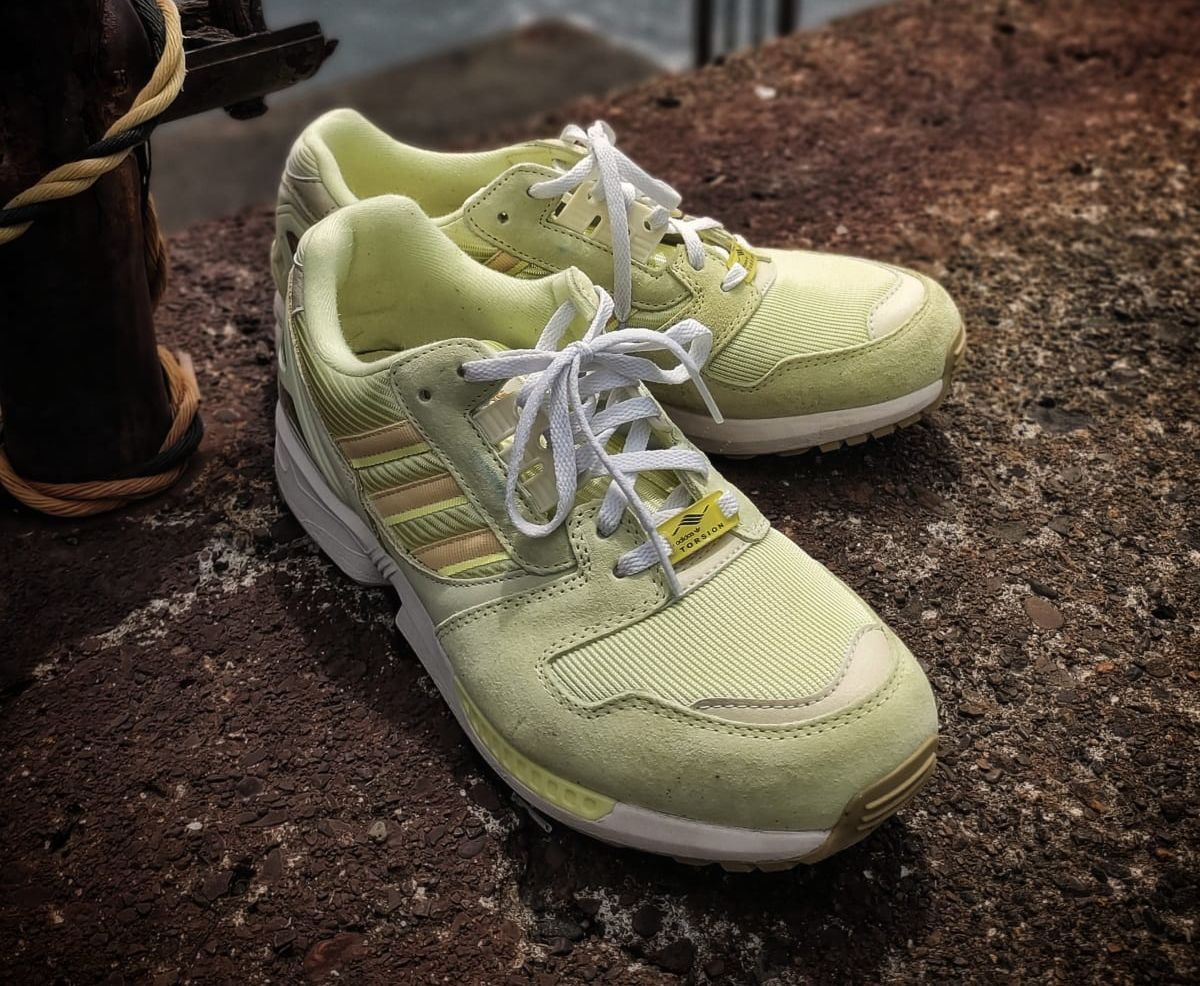 街に馴染むあの頃の定番スニーカー】満足な履き心地で楽しく歩ける