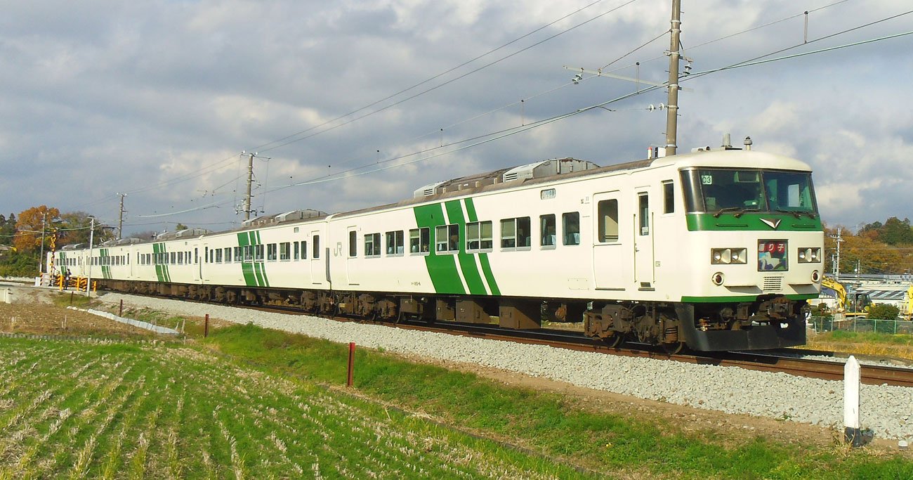 特急「踊り子号」185系が引退へ、惜別の旅で知った伊豆箱根鉄道の深い