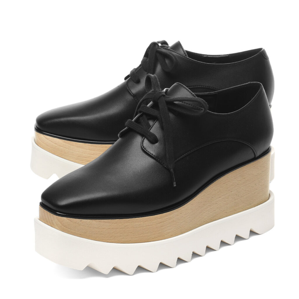 ステラ マッカートニーの厚底シューズ『エリス』の魅力とは？ 購入前に