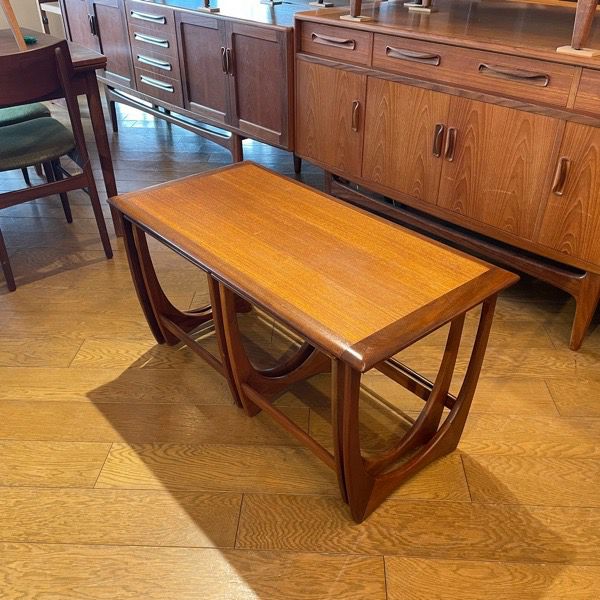 英国アンティークG-PLANジープランネストテーブル3台/収納式机(91-155