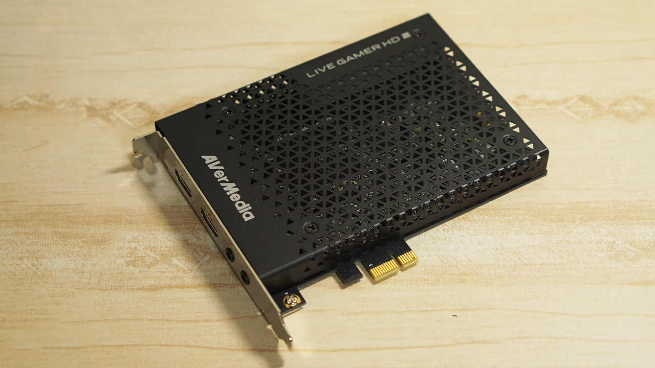 AVerMedia Live Gamer HD 2 C988レビュー！安定した動作のPC内蔵型