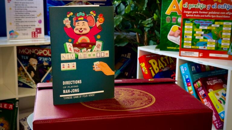 Board Games Corner - Center for Languages and Cultures