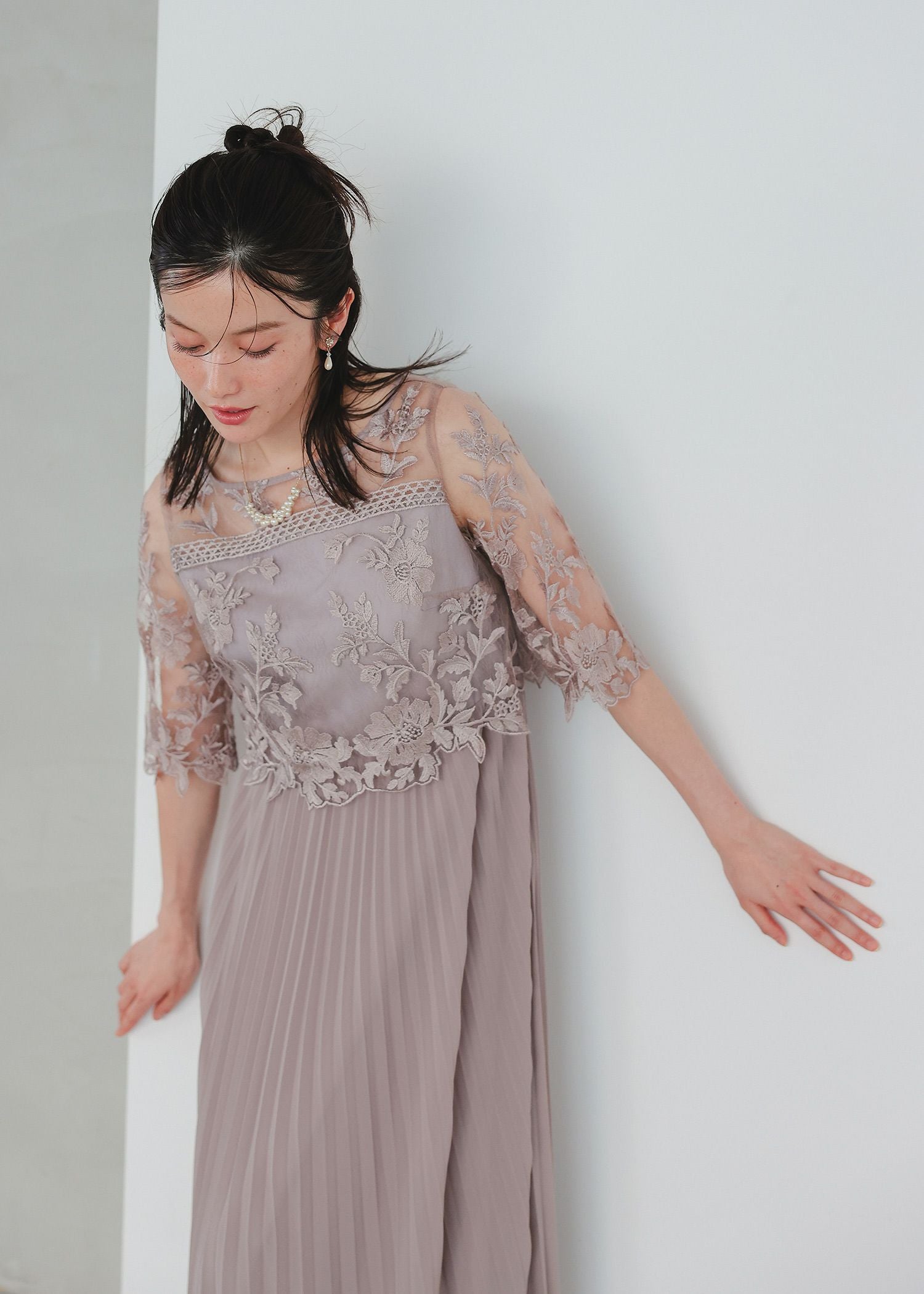 オリジナル柄レース×プリーツワンピース レビュー|Dorry Doll