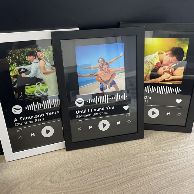 Dia dos Namorados, Porta Retrato Com Foto E QR CODE SPOTIFY (10X15