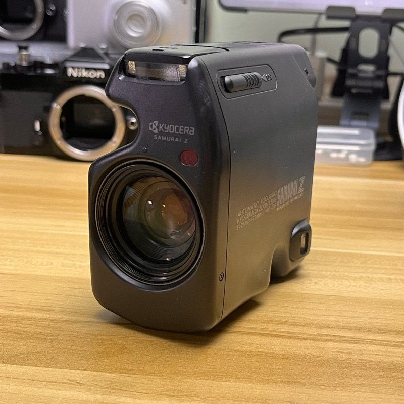 Hi8 ビデオカメラ Kyocera SAMURAI KX-V1 KYOCERA KX-V1 Samurai Hi8