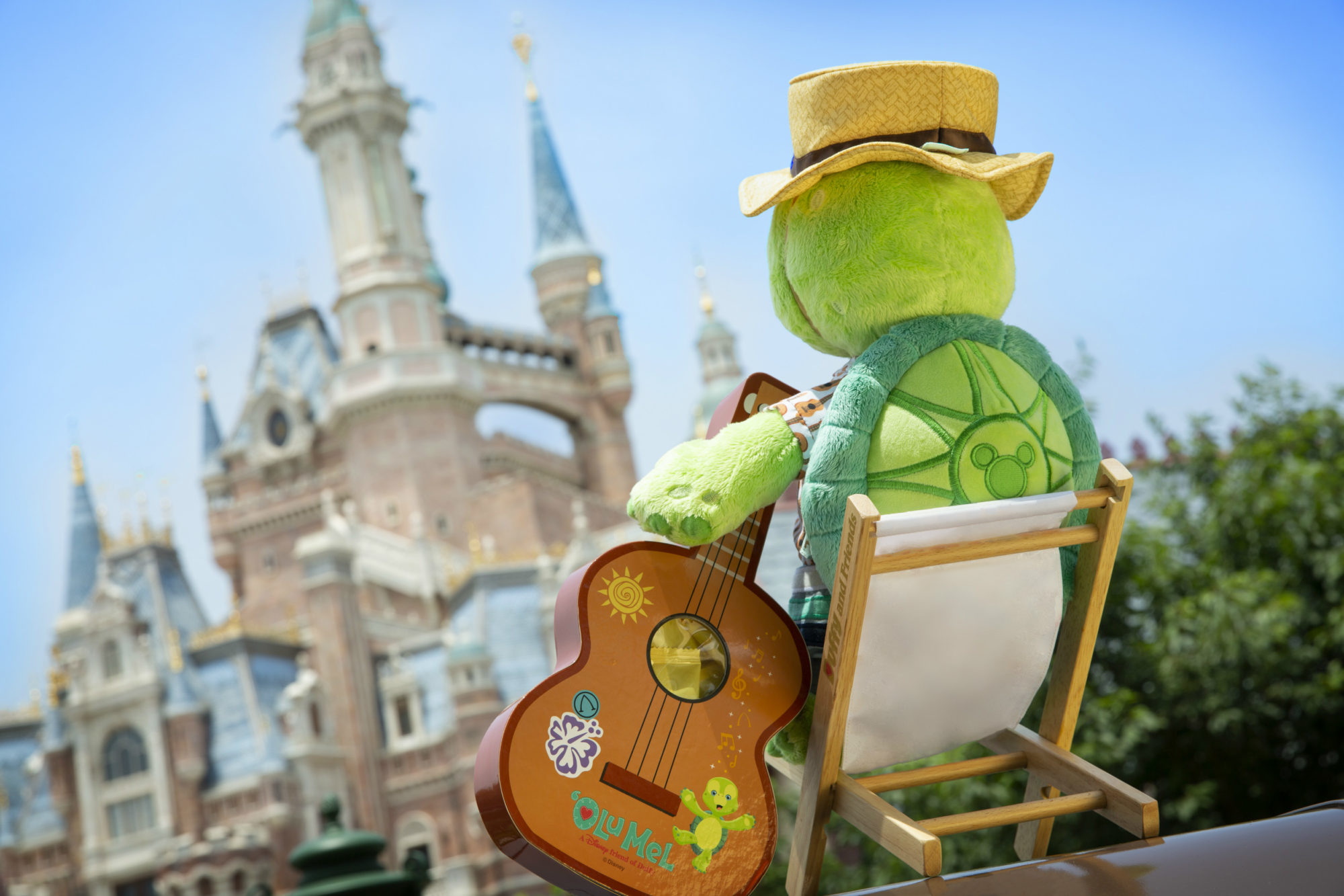 上海ディズニーリゾート、新ダッフィーフレンズ「'Olu Mel」グッズを