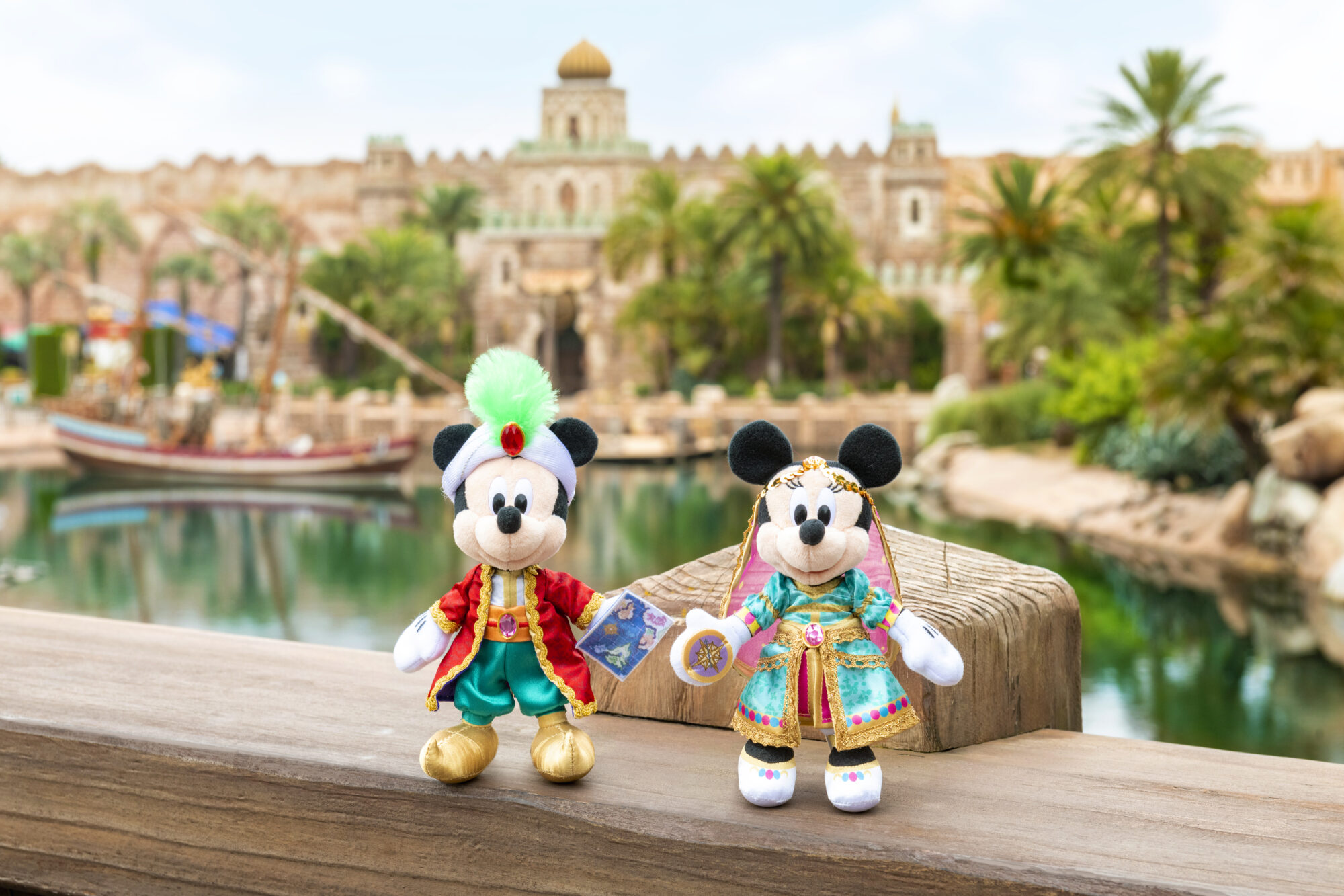 東京ディズニーシー開園21周年を記念するグッズを2022年9月4日に発売