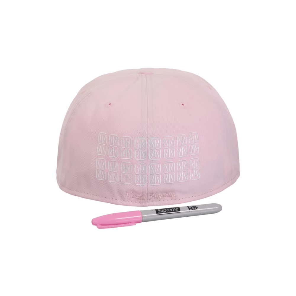New Era x Supreme Boné Sharpie Box Logo Fitted Pink - Droper