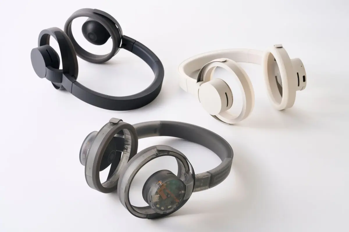 耳をふさがないヘッドホンnwm ONEに新色「ファントムグレイ