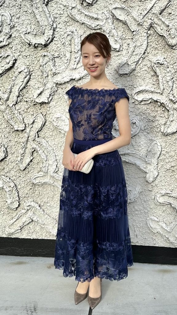 TADASHI SHOJI タダシショージ ネイビーオフショルプリーツミモレ