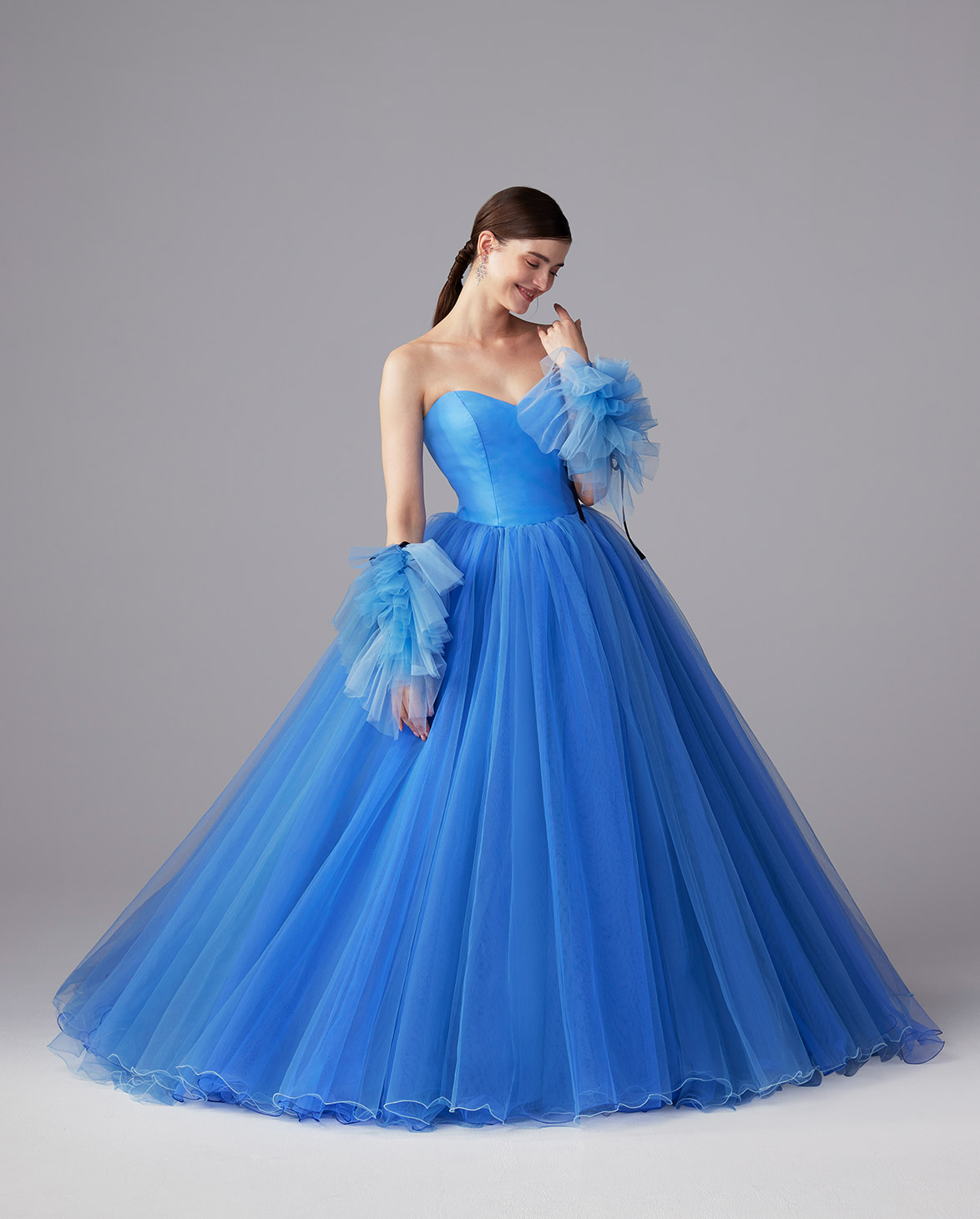 Blue Leona（ブルー・レオナ） | ブライド | TAKAMI BRIDAL