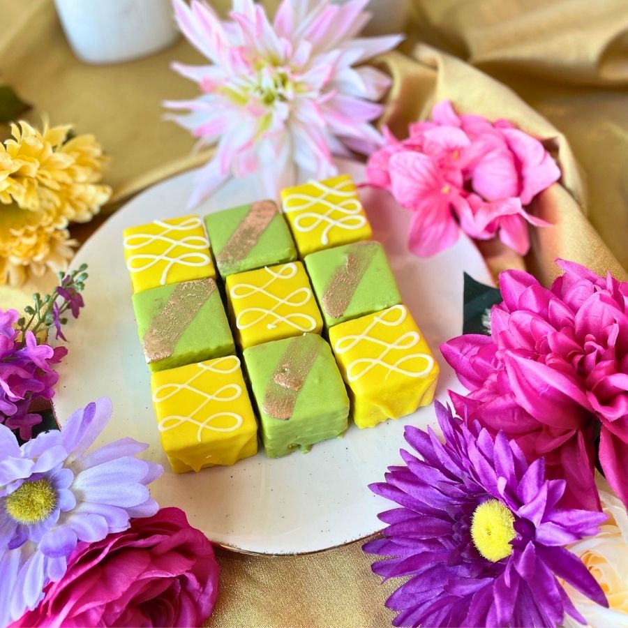 Citrus Grove Petit Fours — Lemon & Pistachio 9-Pack – Dragonfly Cakes®