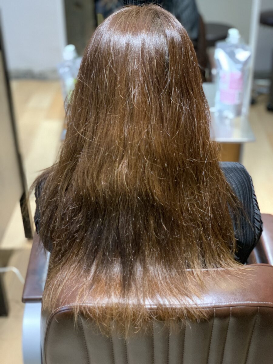 傷んだ髪の毛を美しく！縮毛矯正やブリーチで傷んだ髪の子を美しく