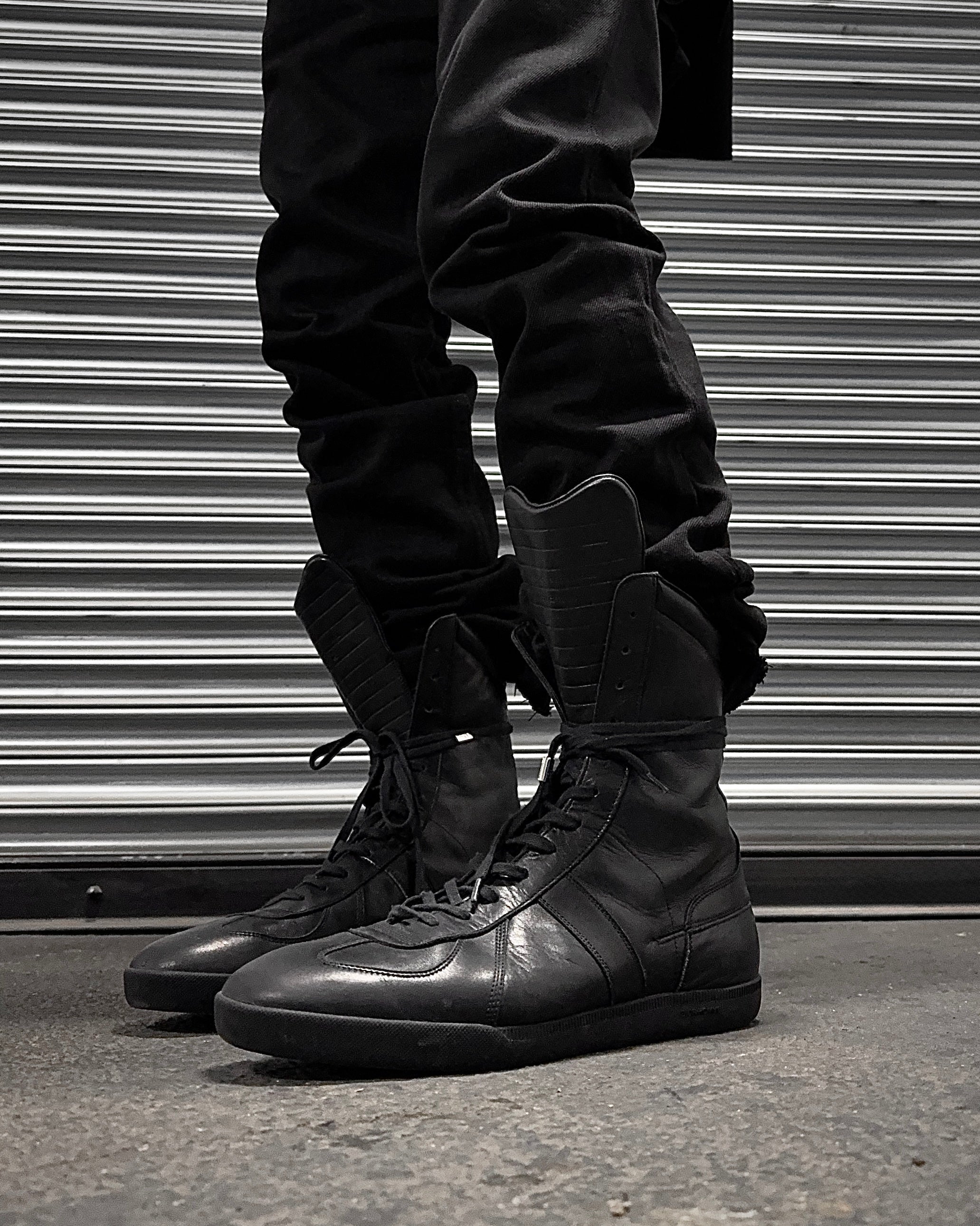 DIOR HOMME by Hedi Slimane AW03-04 “LUSTER” Leather Boxing High