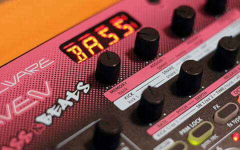 Sonicware Liven Bass & Beats