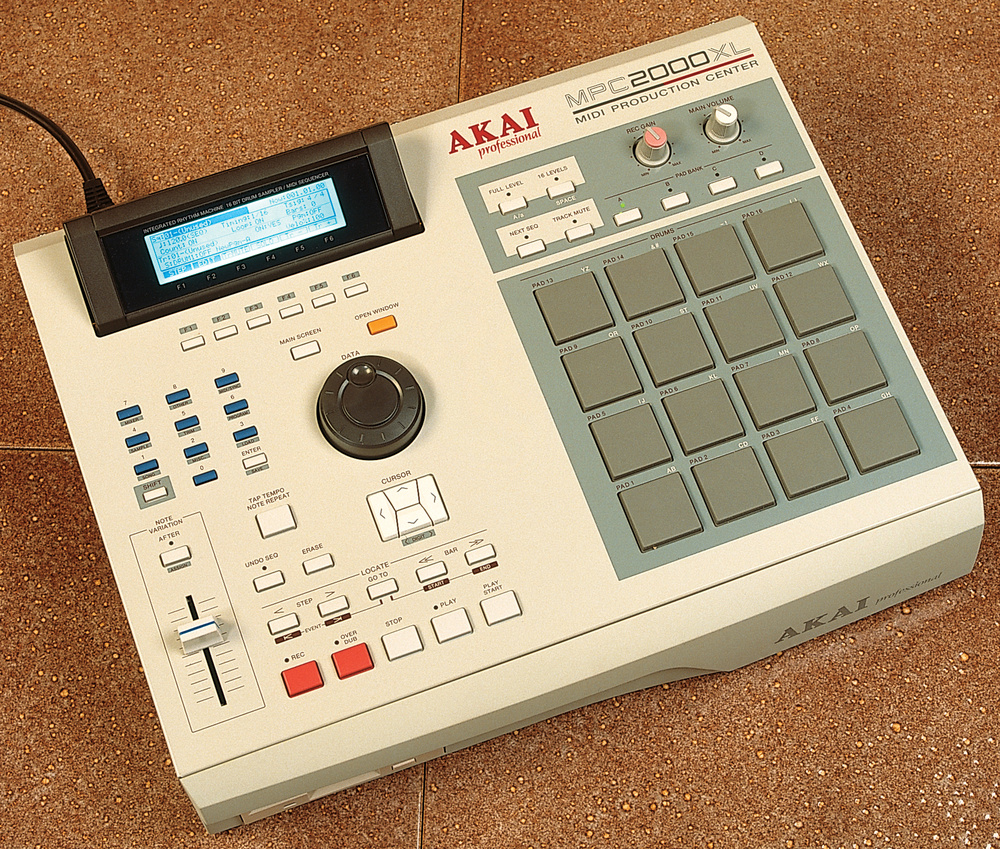Akai MPC2000XL