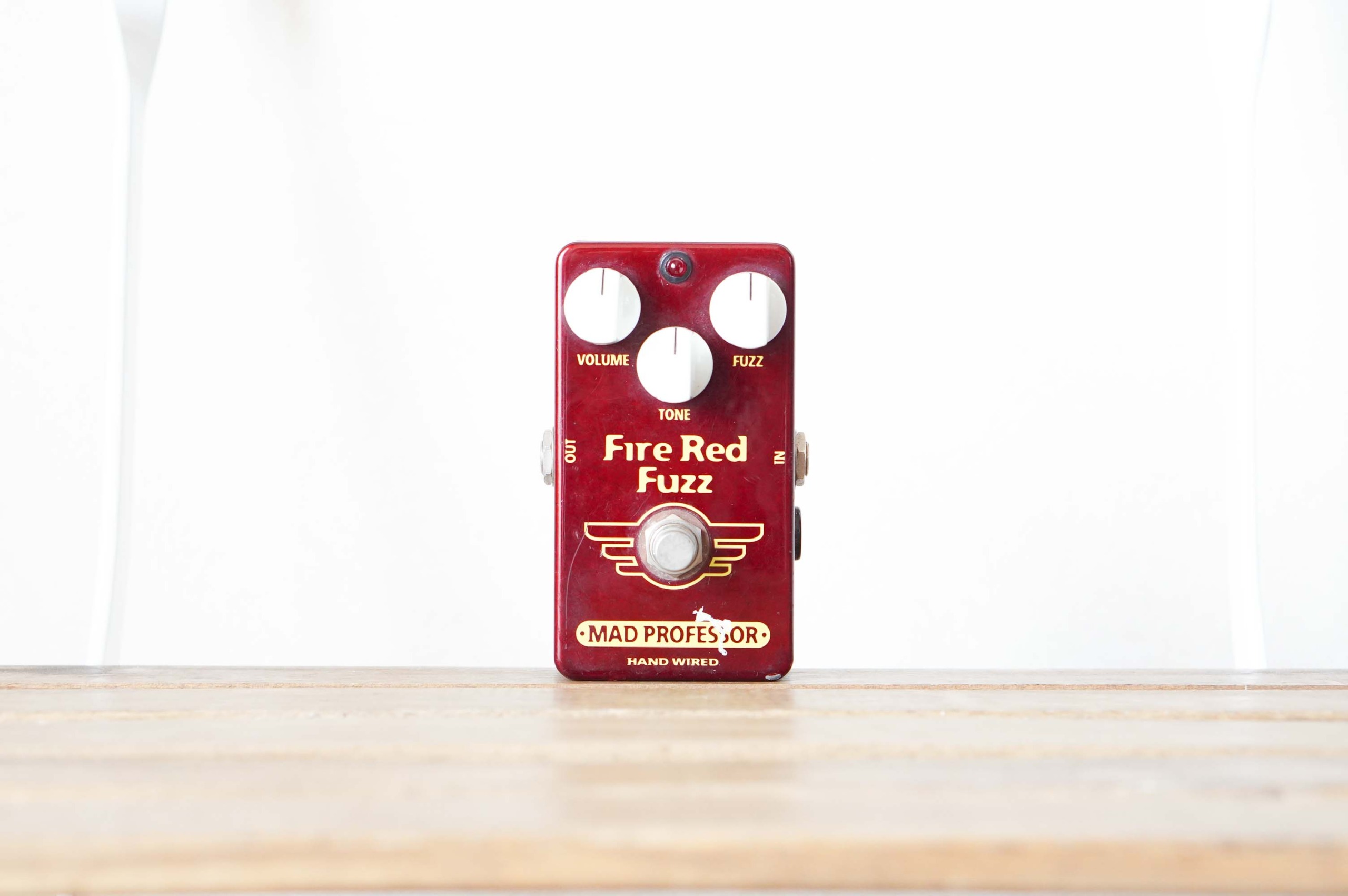 MAD-PROFESSOR-Fire-Red-Fuzz-HW