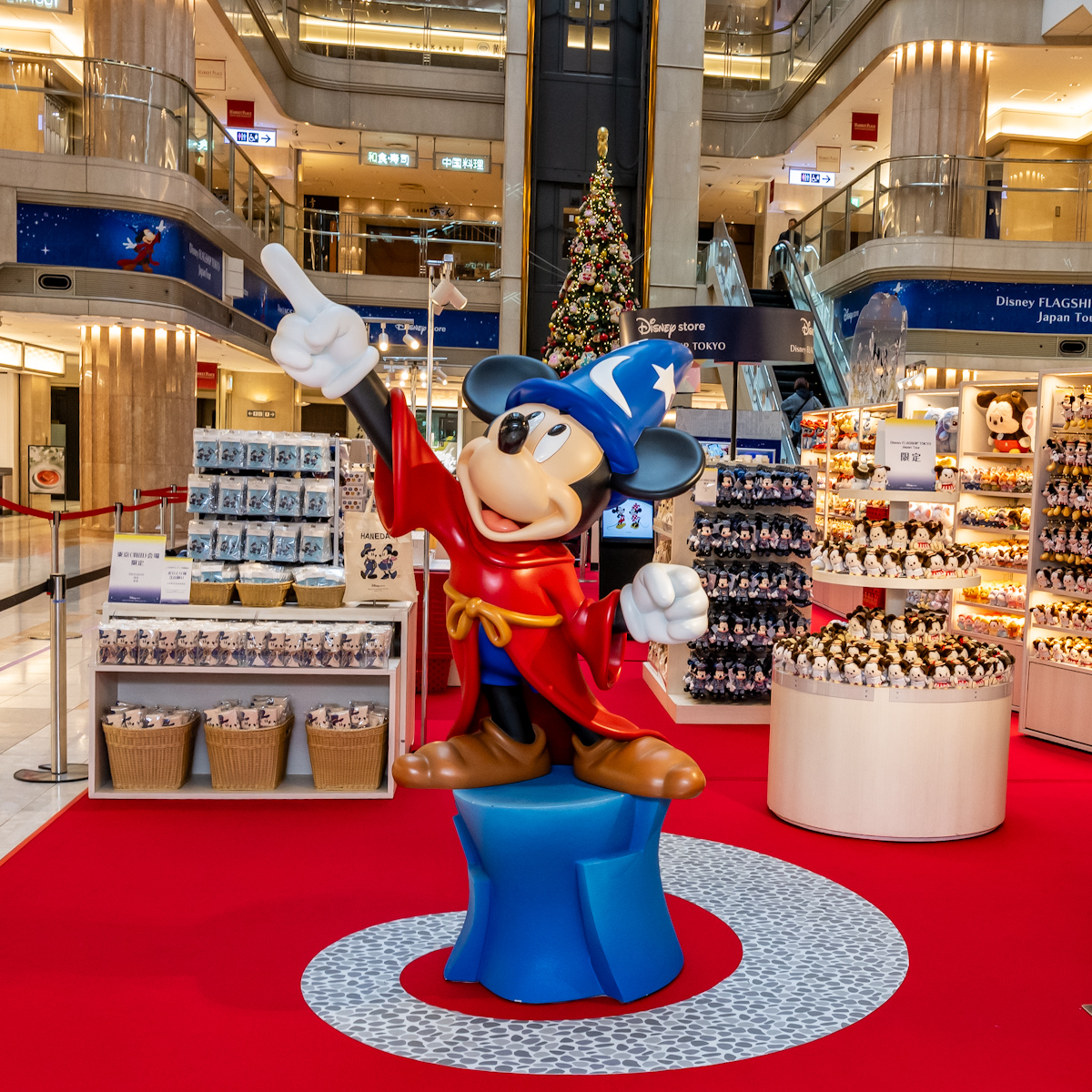 空港限定ドナルドうるぽちゃちゃんも！ディズニーフラッグシップ東京